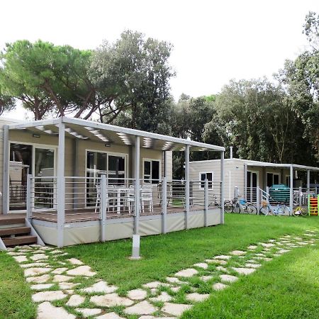Holiday Home Maxi Caravan Capri By Interhome Baia Domizia Exterior foto